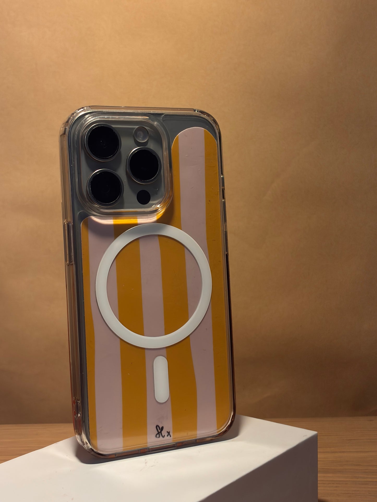 SlipCase: 'Instinct'